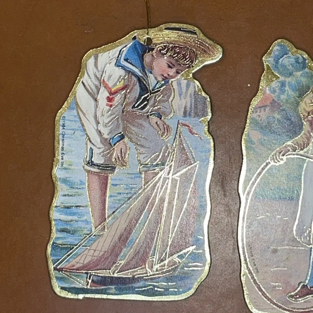 Vintage‎ Die-cut Victorian Gold Rimmed Christmas Ornaments | Daily Summer Life